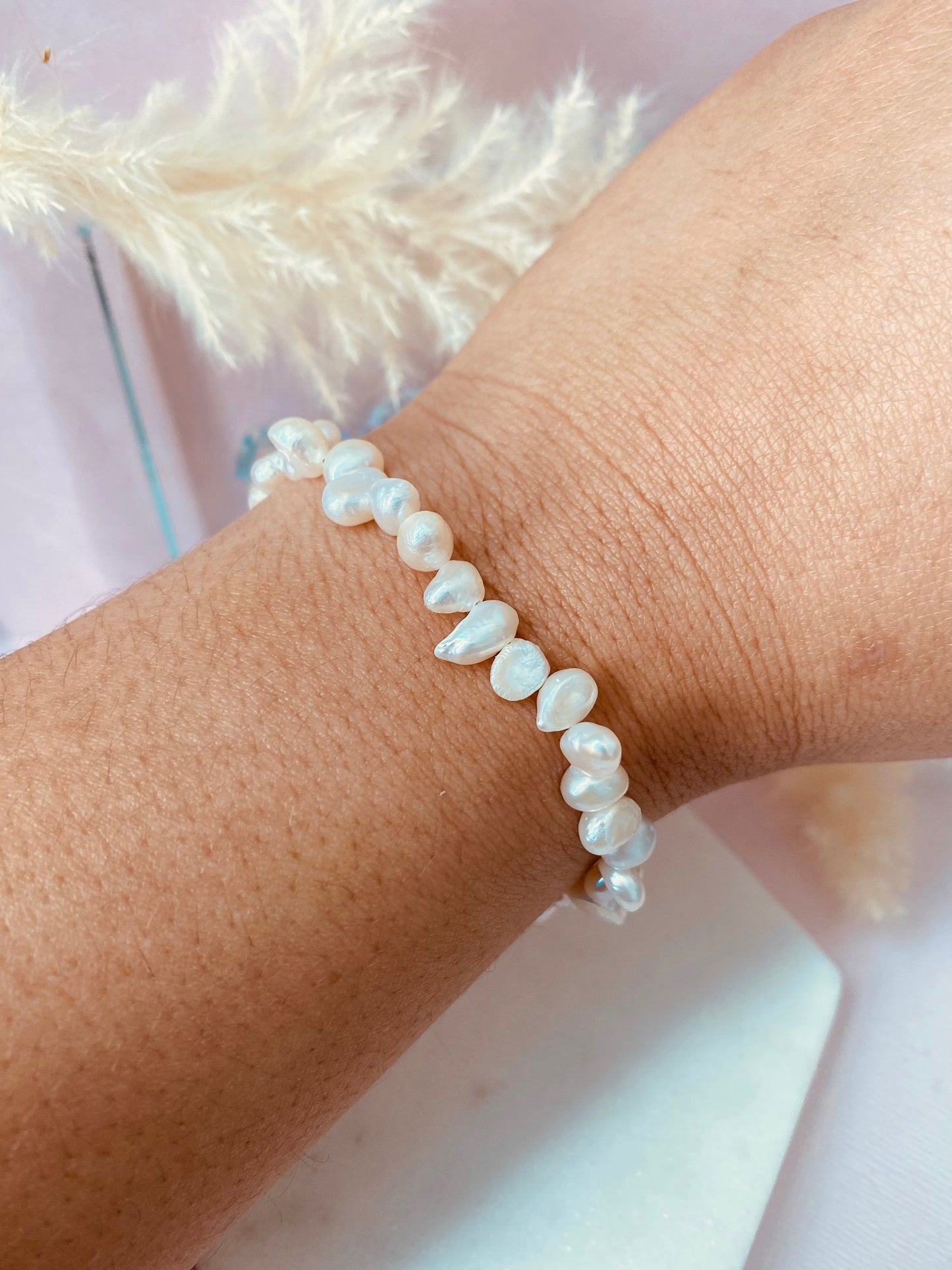 pearl bracelet
