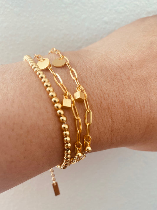 gold bracelet